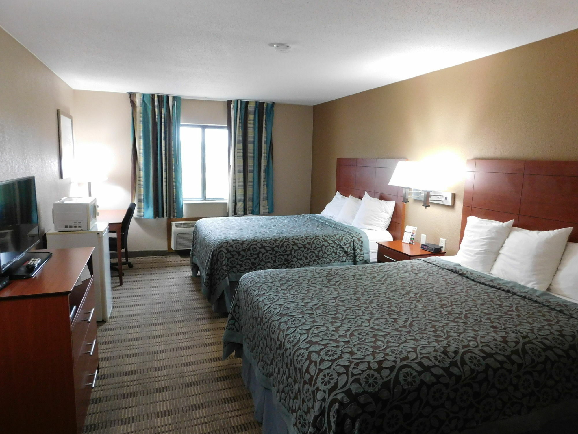 Days Inn By Wyndham Mankato Exterior photo